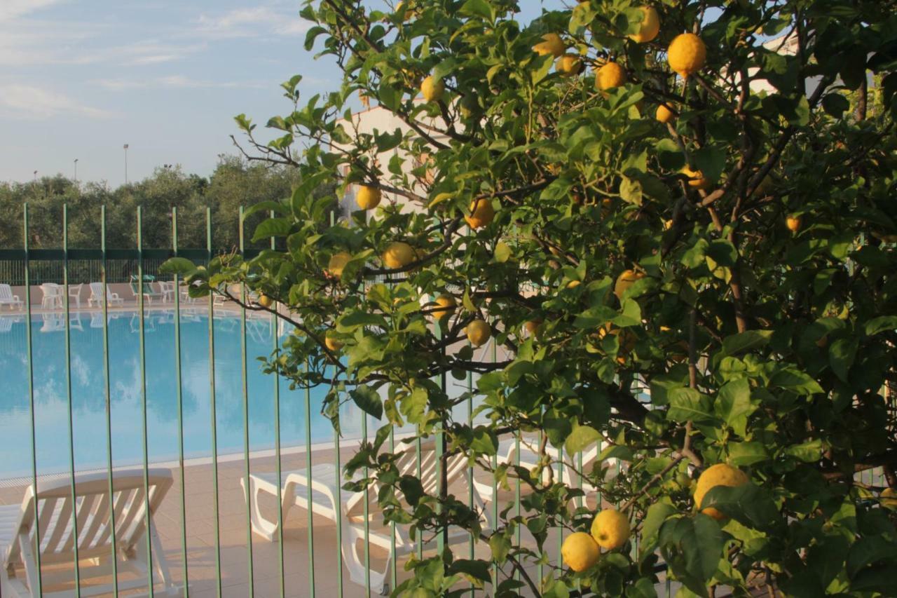 Albergo 2 Pini Роді-Гарганіко Екстер'єр фото